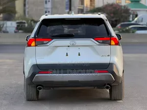 Toyota RAV4 2020 Blanc