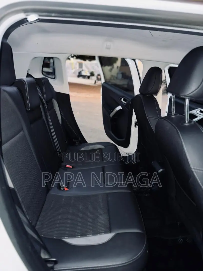Peugeot 2008 2015 Blanc
