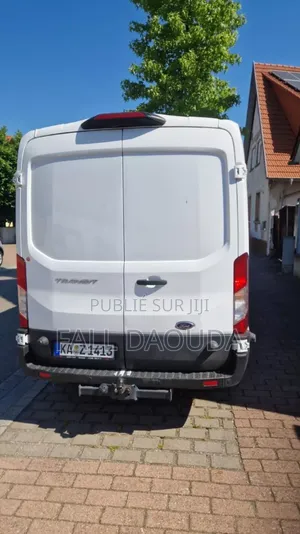 Photo - Ford Transit 2022 Blanc
