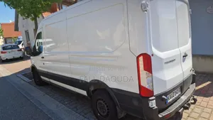 Ford Transit 2022 Blanc