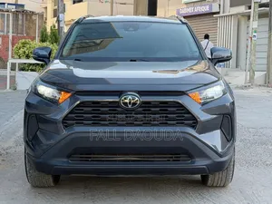 Photo - Toyota RAV4 2021 Black