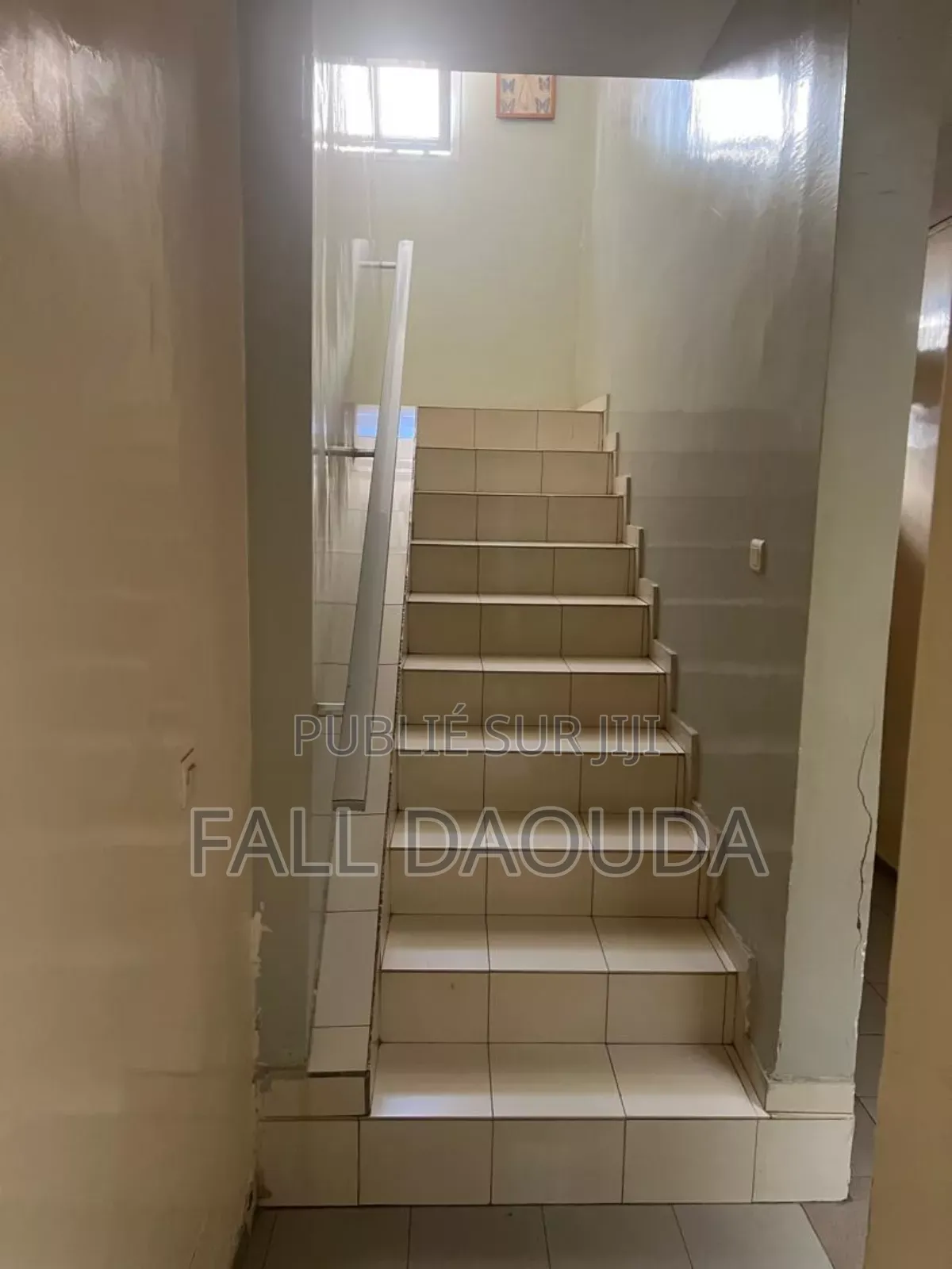 6chbre Villa dans Villa, Grand Dakar à Vendre
