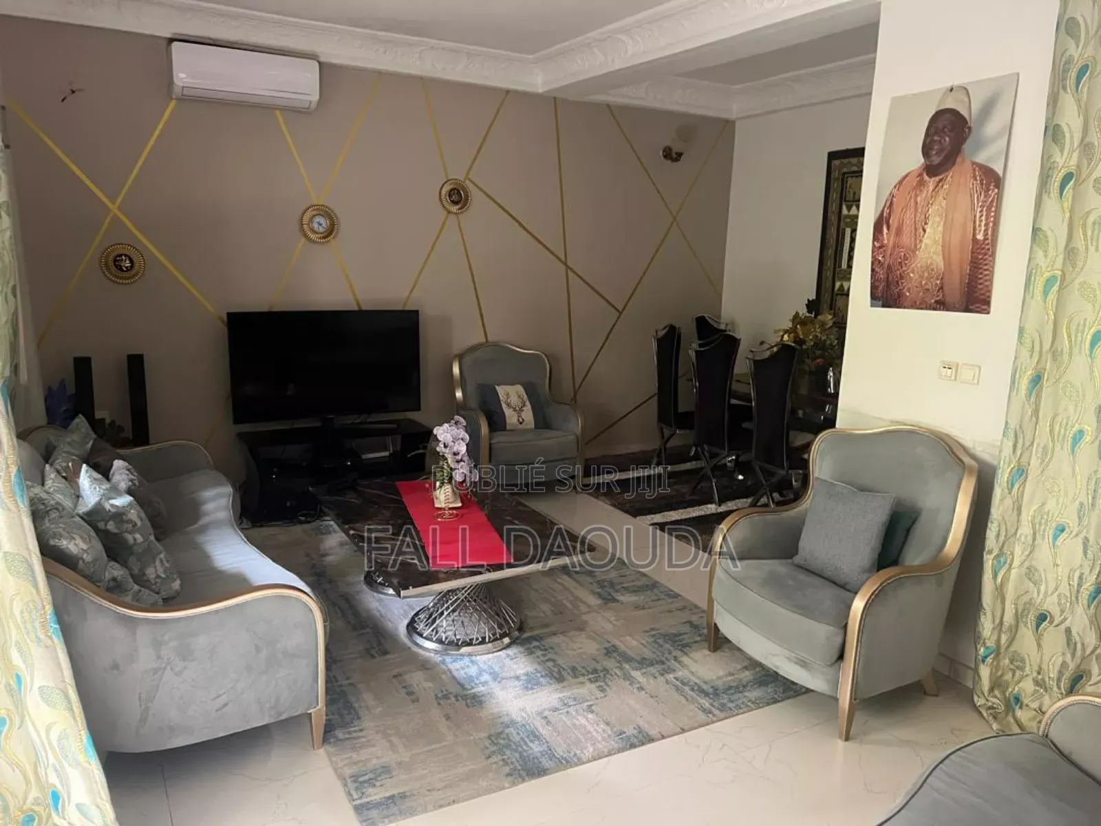 6chbre Villa dans Villa, Grand Dakar à Vendre