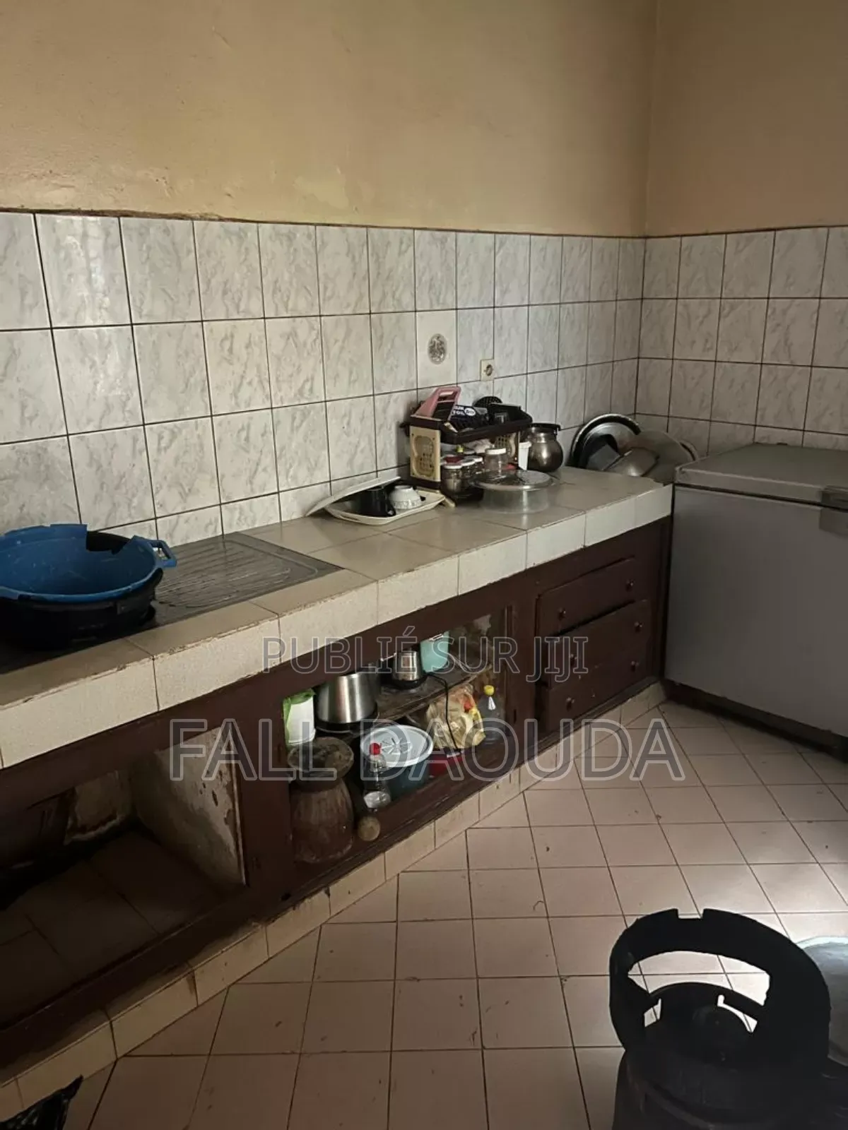 6chbre Villa dans Villa, Grand Dakar à Vendre
