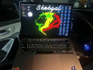 Ordinateur Portable Apple MacBook Pro 2017 16GB Intel Core I7 SSD 1T