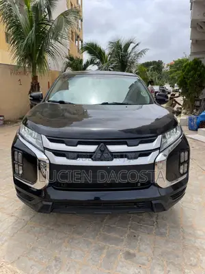 Photo - Mitsubishi RVR 2021 Black