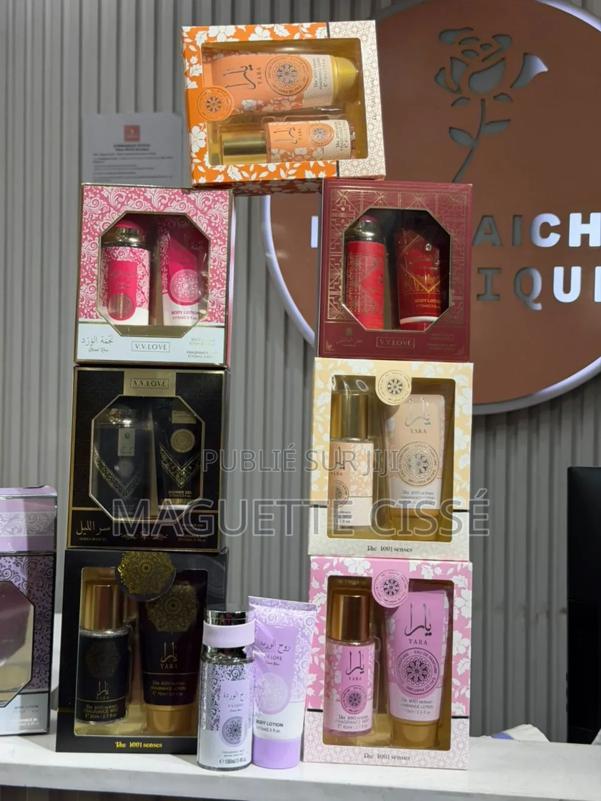 Box De Crème Et De Parfum Ou Brume