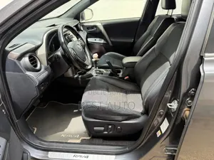 Toyota RAV4 2017 Gris