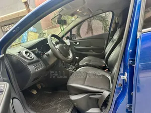 Renault Clio 2018 Blue