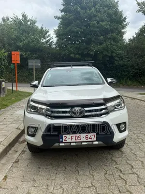 Photo - Toyota Hilux 2017 Blanc
