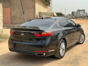 Kia K5 2.0 500h 2018 Noir Mat