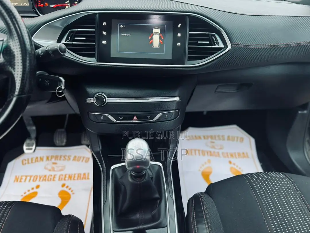 Peugeot 308 2017 Gris