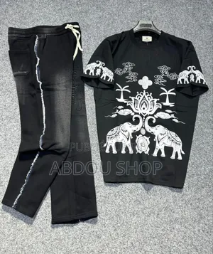 Ensemble T-Shirt Pantalon Jogging Disponible
