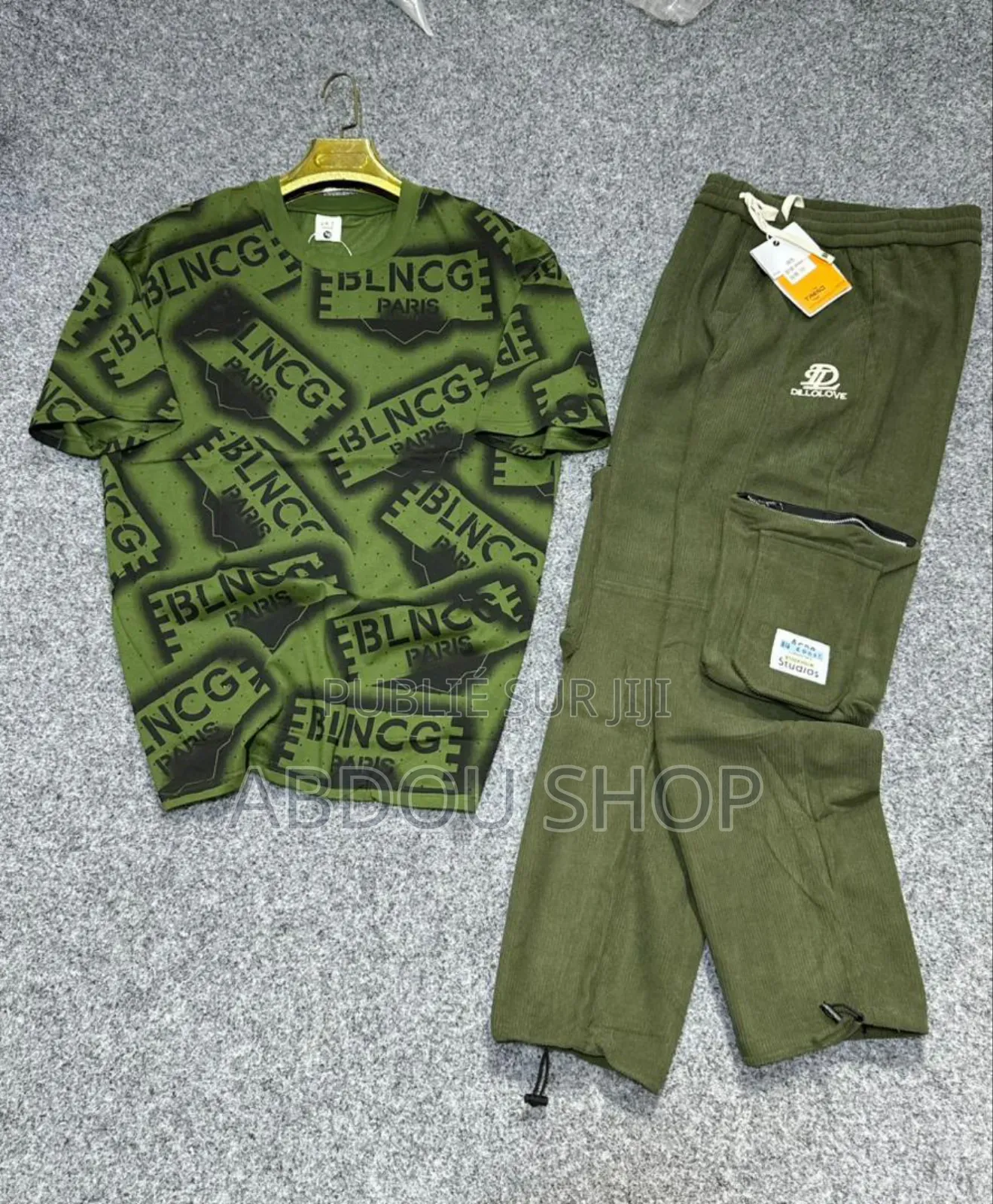 Ensemble T-Shirt Pantalon Jogging Disponible