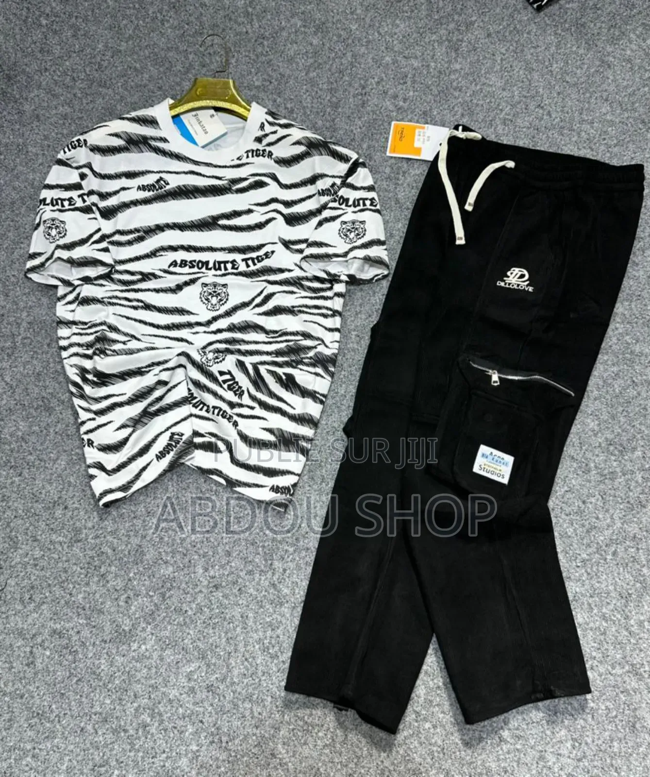 Ensemble T-Shirt Pantalon Jogging Disponible