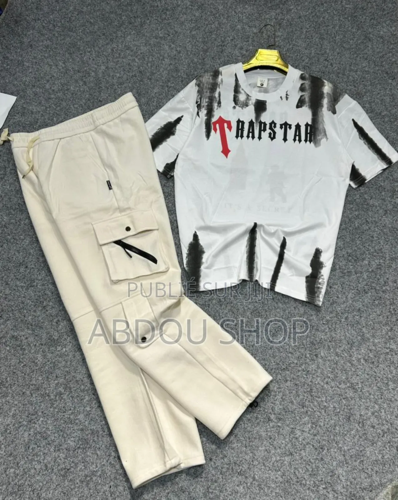 Ensemble T-Shirt Pantalon Jogging Disponible