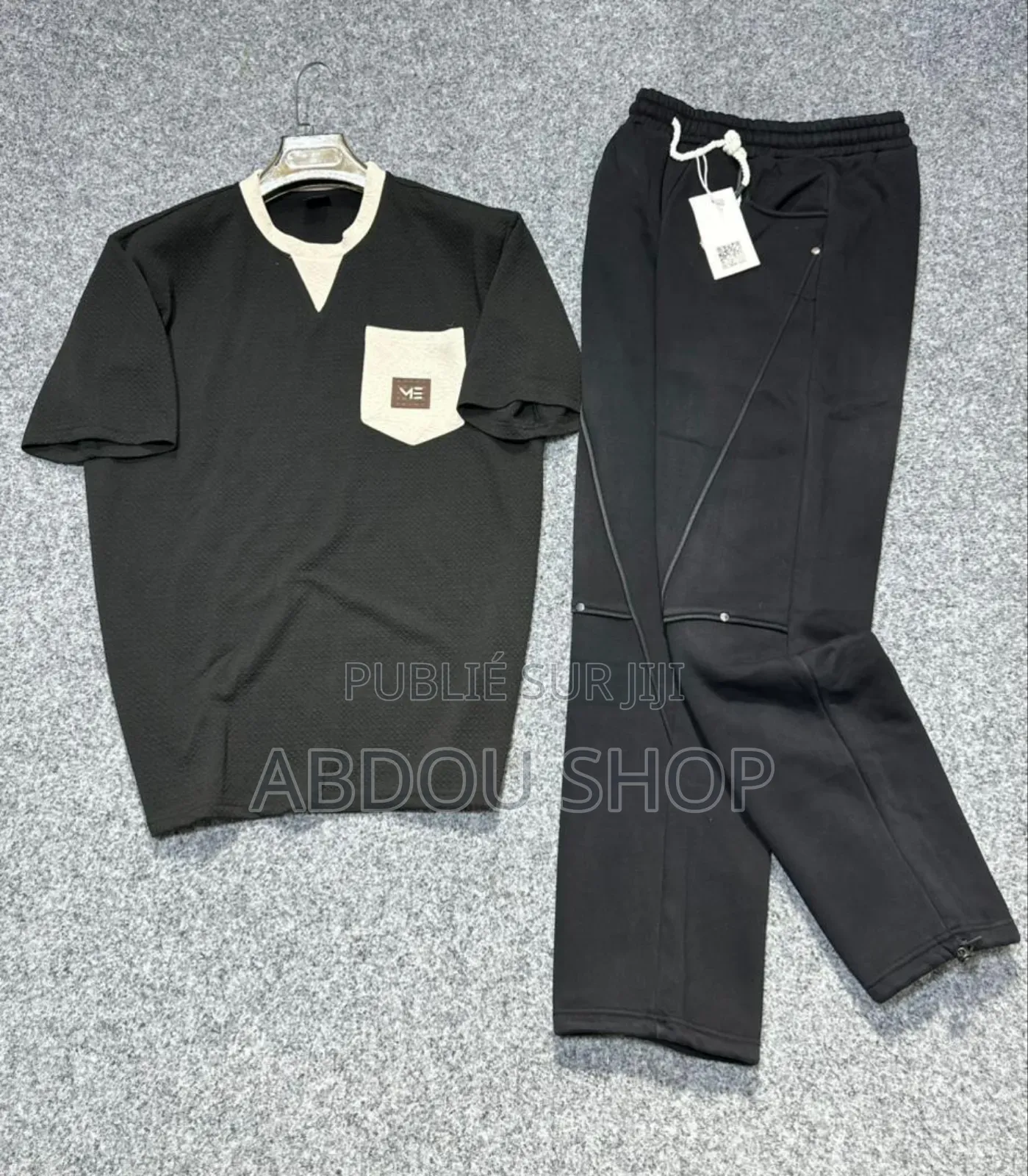 Pantalons T-Shirts Men Disponible