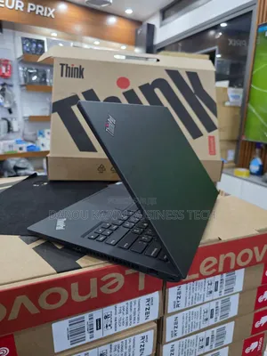 New Lenovo ThinkPad T14 G2 32GB AMD Ryzen 5 SSD 512GB