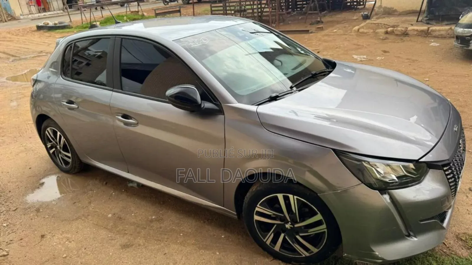 Peugeot 208 2022 Gris