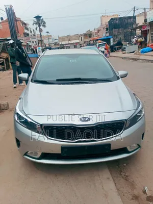Kia K3000 2018 Gris