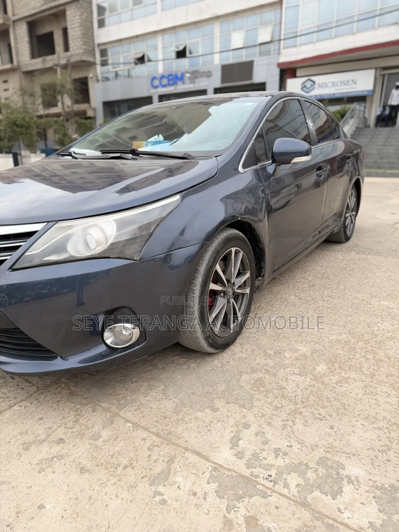Toyota Avensis 2.0 Advanced 2011 Blue