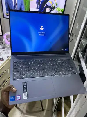 New Ordinateur Portable Lenovo 16GB Intel Core Ultra 5 SSD 512GB