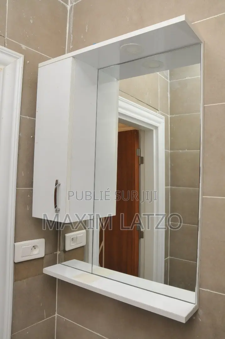 1chbre Appartement dans Fann-Point E-Amitié à Louer