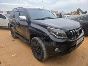 Toyota Land Cruiser Prado 2010 Black