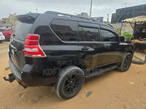Toyota Land Cruiser Prado 2010 Noir