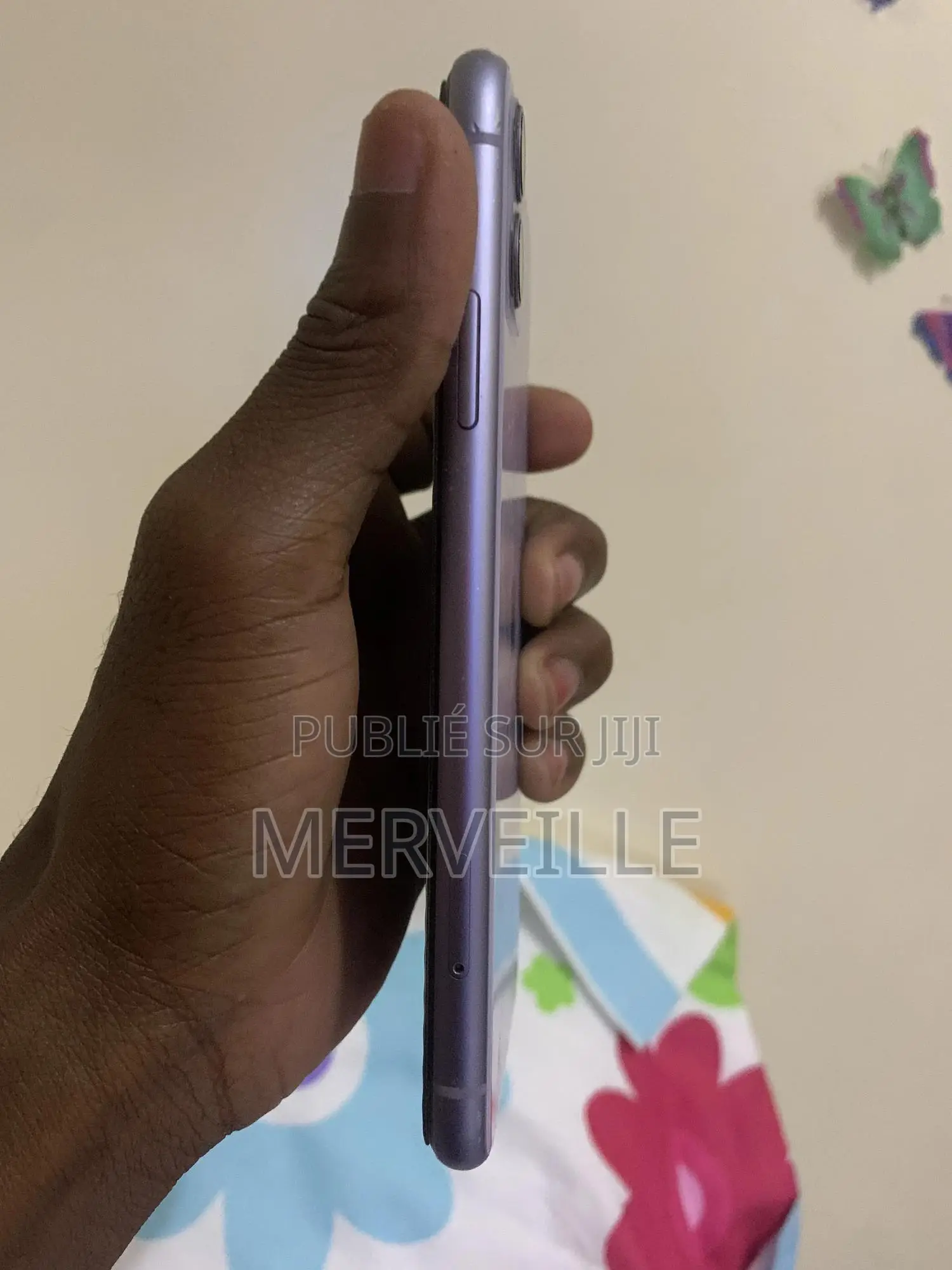 New Apple iPhone 11 64 GB Violet