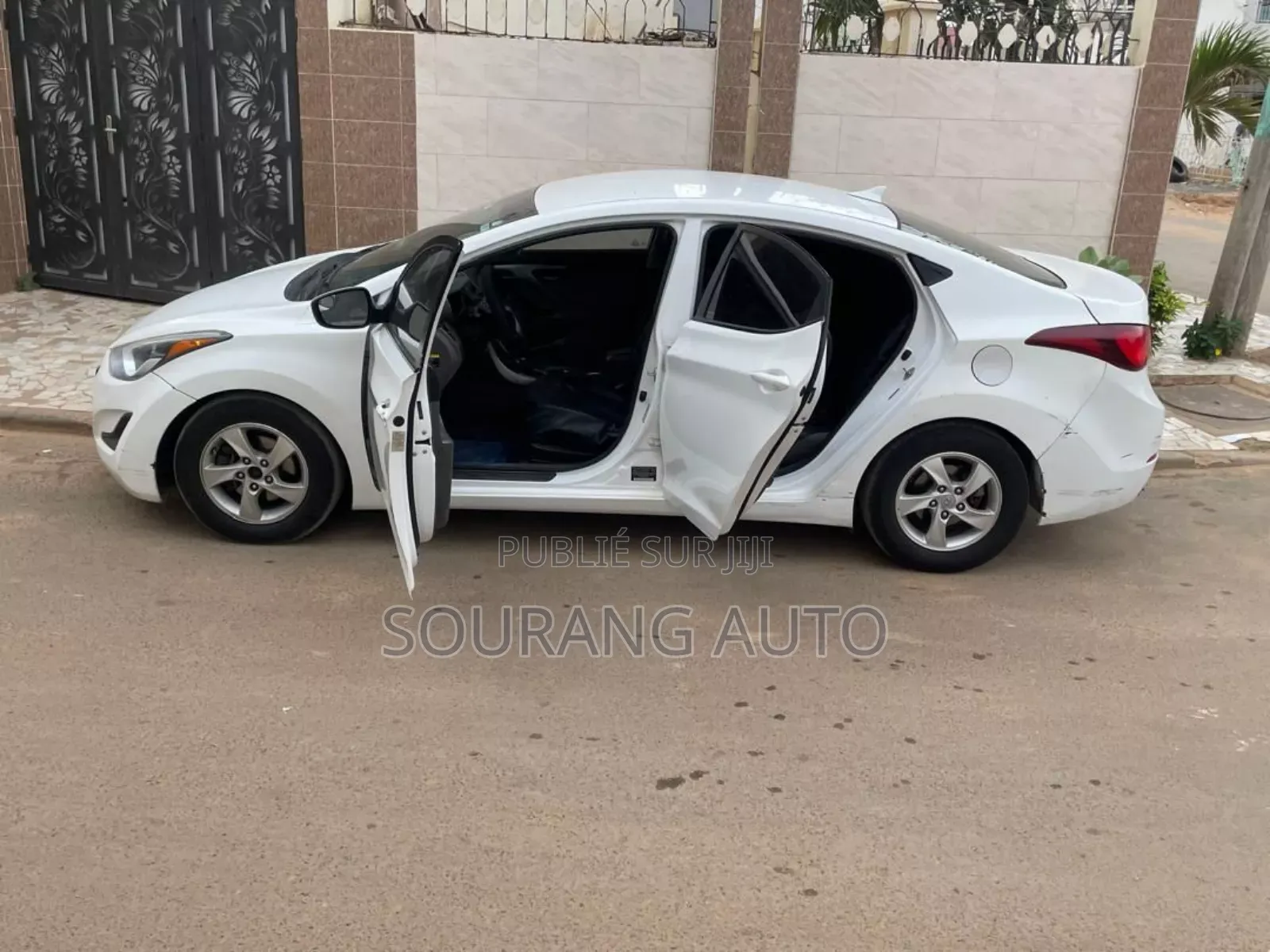 Hyundai Elantra SE 4dr Sedan (1.8L 4cyl 6A) 2015 Blanc