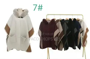 Poncho Élégance Fourrure – Confort Style D’Hiver