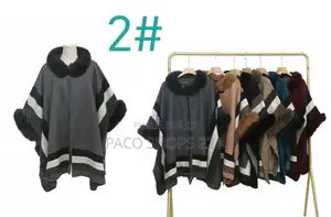 Poncho Élégance Fourrure – Confort Style D’Hiver