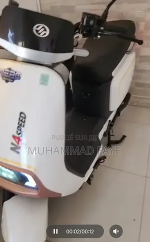 New Motorcycle 2025 Blanc