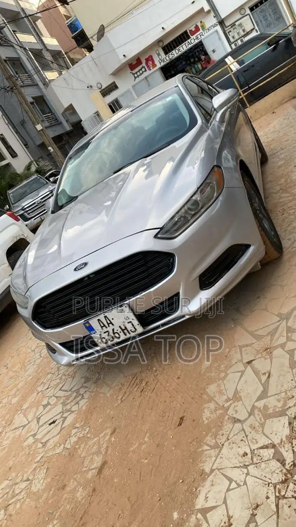 Ford Fusion 2016 Gris
