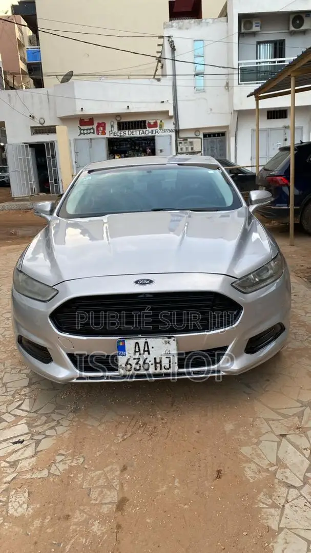 Ford Fusion 2016 Gris