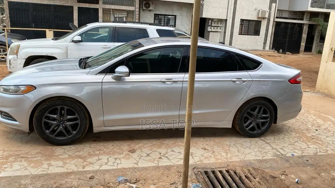 Ford Fusion 2016 Gris
