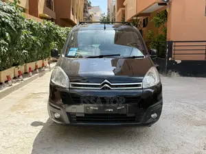 Photo - Citroen Berlingo 2017 Black