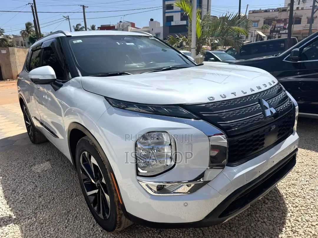 Mitsubishi Outlander 2022 Blanc