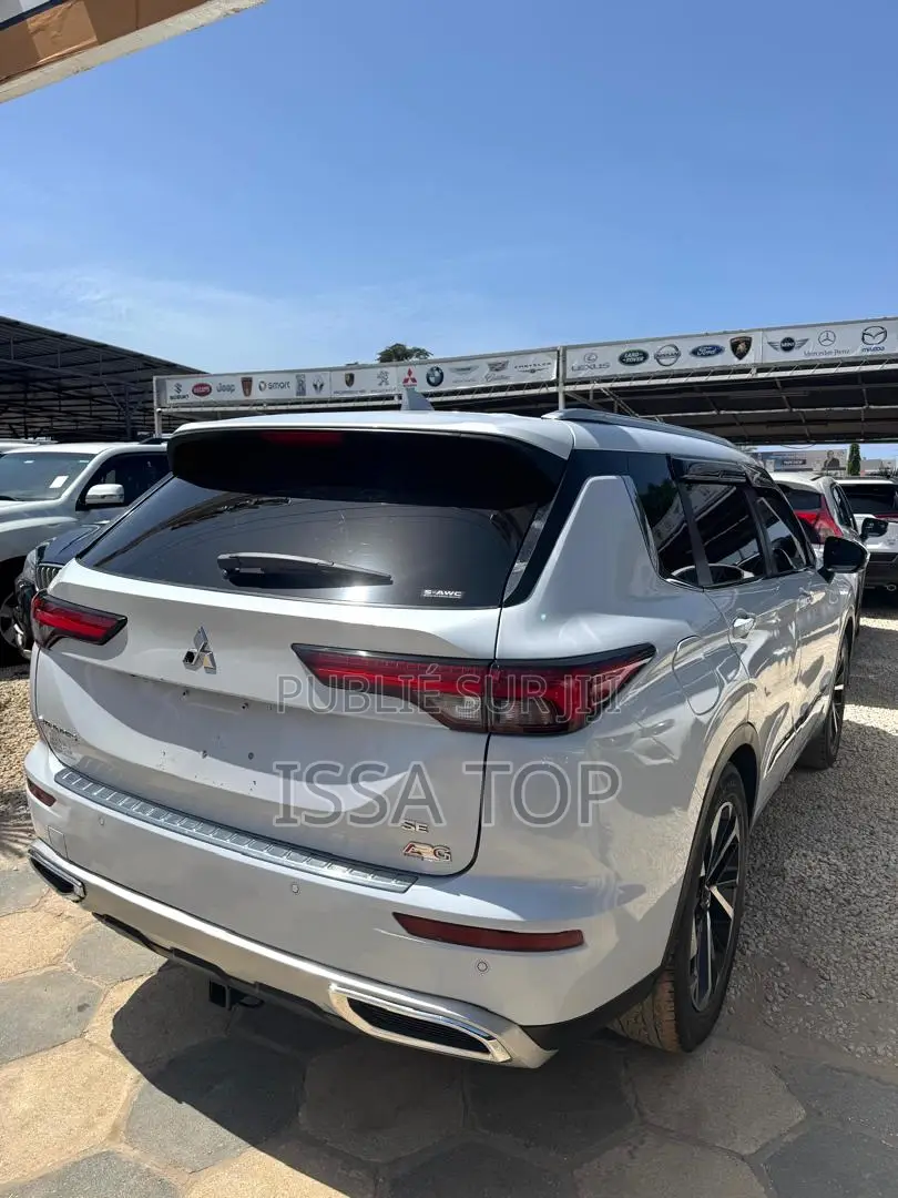 Mitsubishi Outlander 2022 Blanc