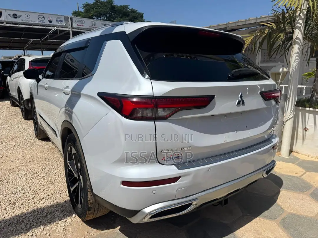 Mitsubishi Outlander 2022 Blanc