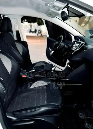 Peugeot 2008 2015 Blanc