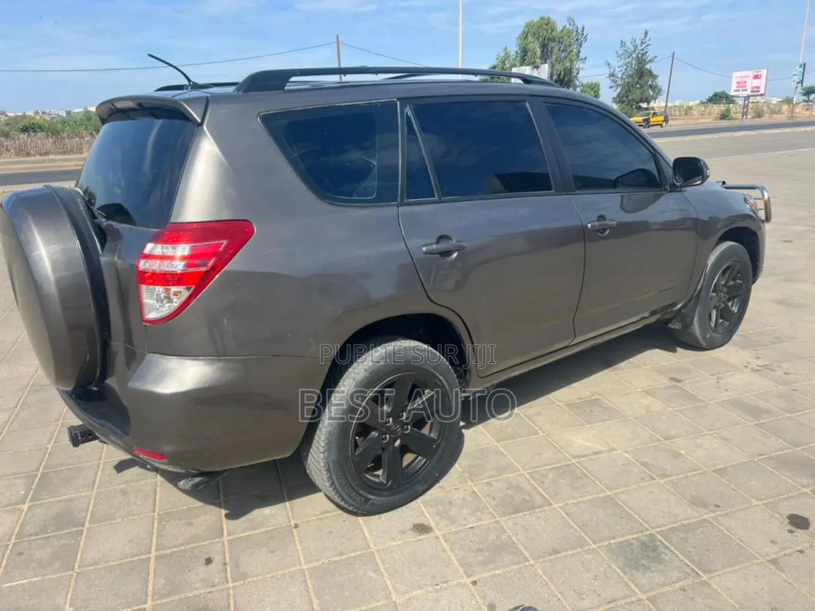 Toyota RAV4 2011 Gris