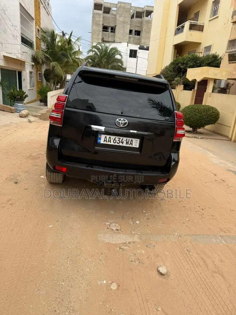 Toyota Land Cruiser Prado 2.7 i 2010 Noir Mat