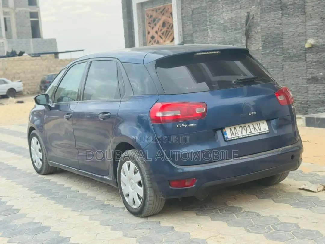 Citroen C3 Picasso 1.4 Petrol FWD 2015 Blue