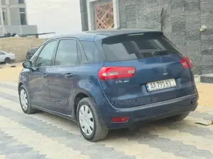 Citroen C3 Picasso 1.4 Petrol FWD 2015 Blue