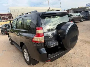 Toyota Land Cruiser Prado 2017 Black