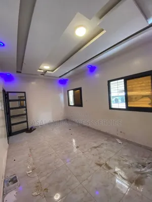 2chbre Appartement dans Yoff à Louer