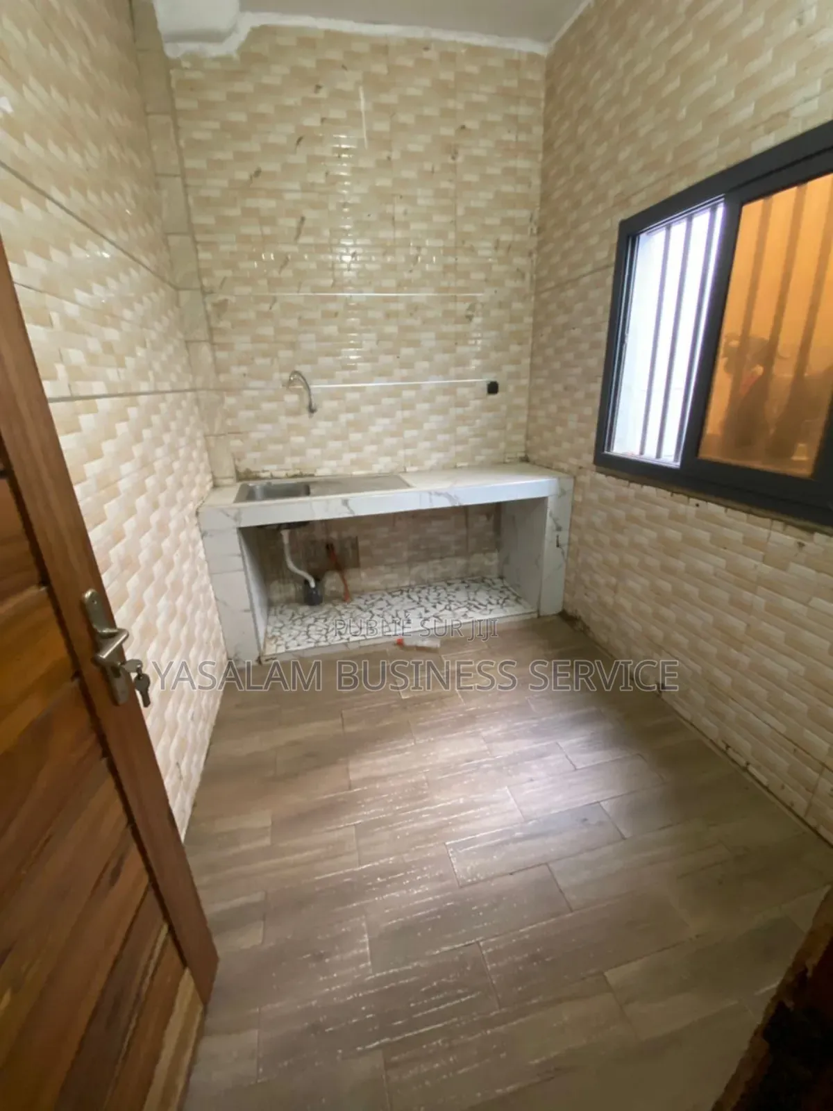 2chbre Appartement dans Yoff à Louer