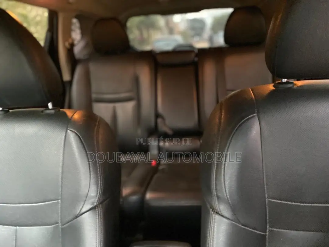 Nissan Rogue SV 4dr SUV AWD (2.5L 4cyl CVT) 2015 Noir Mat